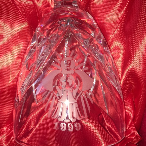 Joy to the World Waterford Crystal Bell 4th Edit. - Picture 3 of 8